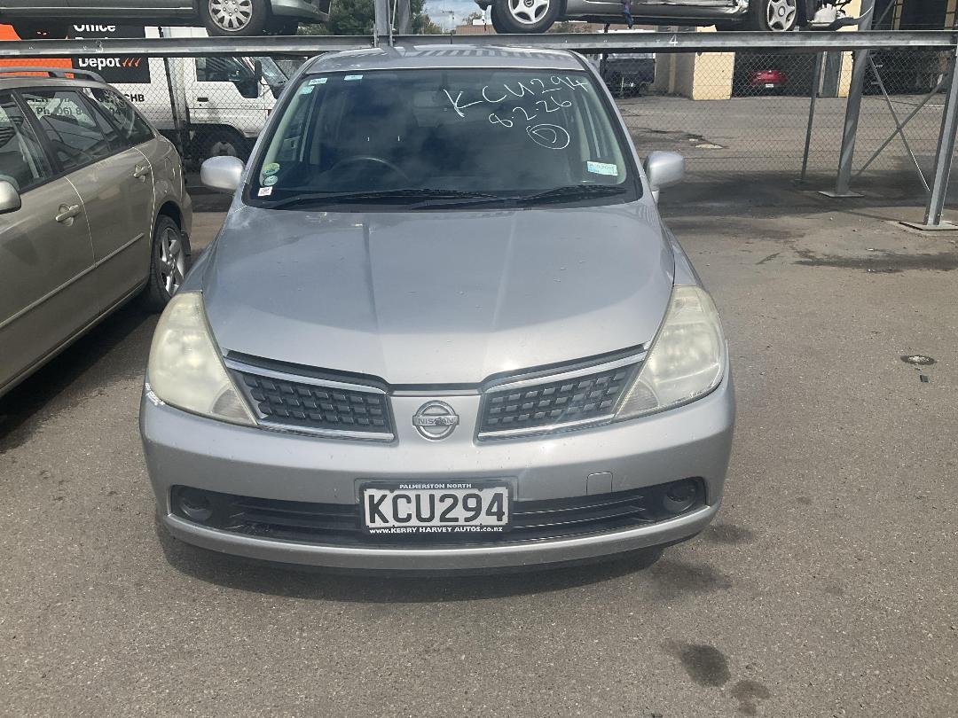 Photo '2' of Nissan Tiida