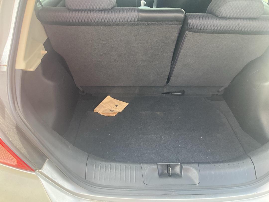 Photo '15' of Nissan Tiida