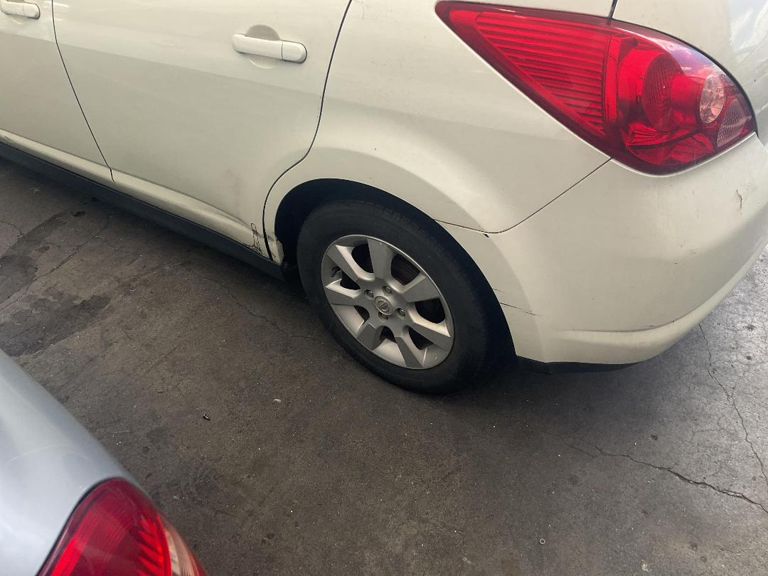 Photo '9' of Nissan Tiida Photo '9' of Nissan Tiida