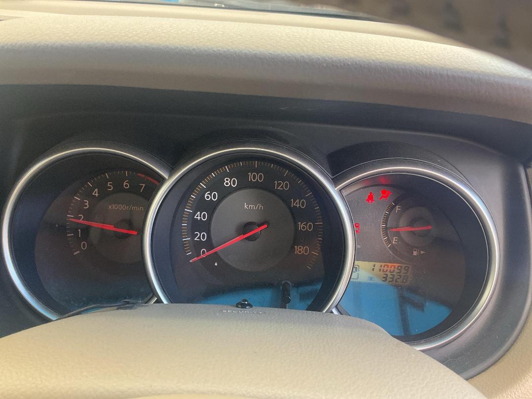 Photo '17' of Nissan Tiida Photo '17' of Nissan Tiida