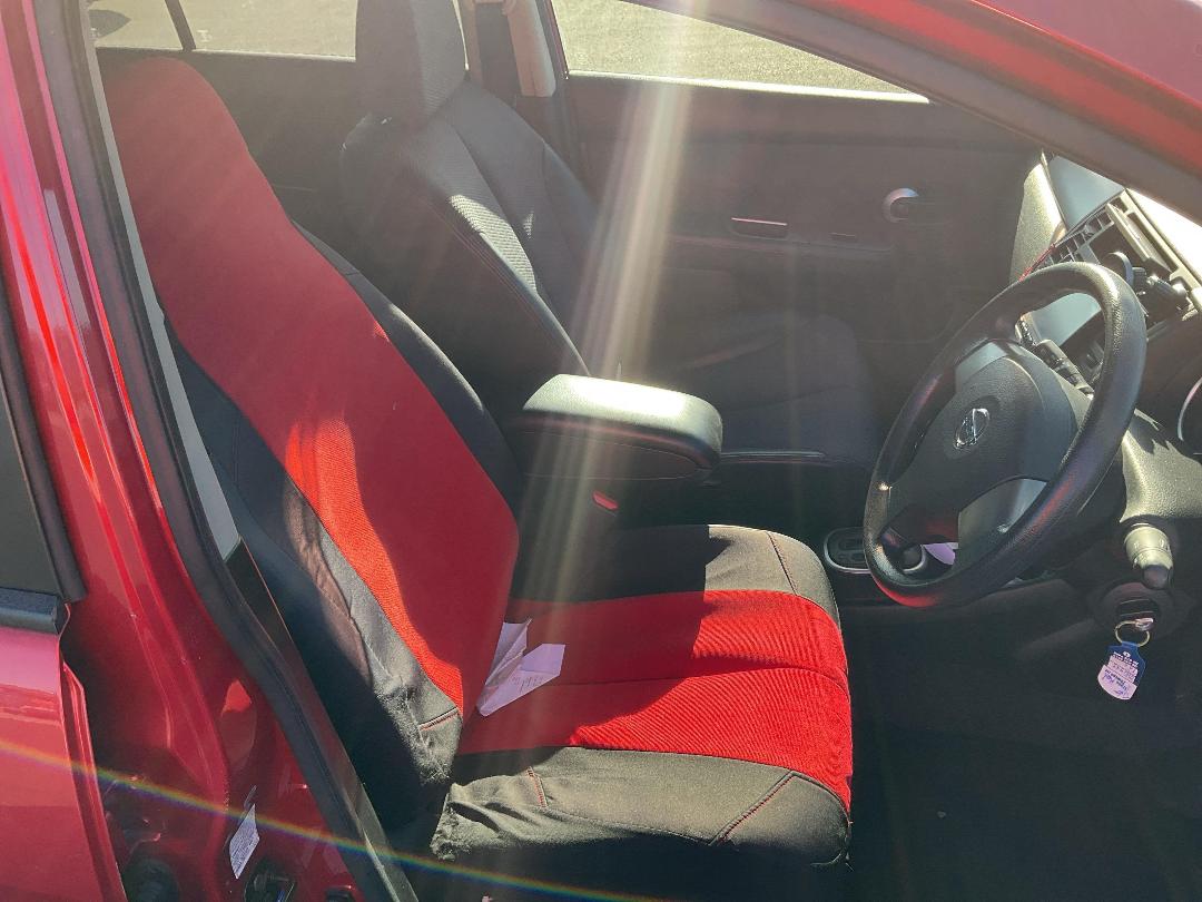 Photo '12' of Nissan Tiida