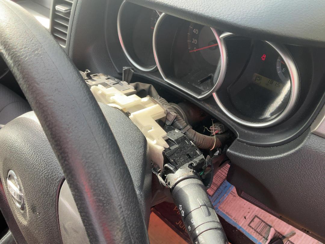 Photo '11' of Nissan Tiida