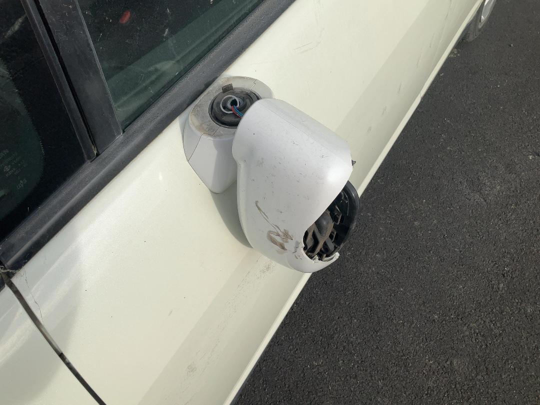 Photo '20' of Nissan Tiida