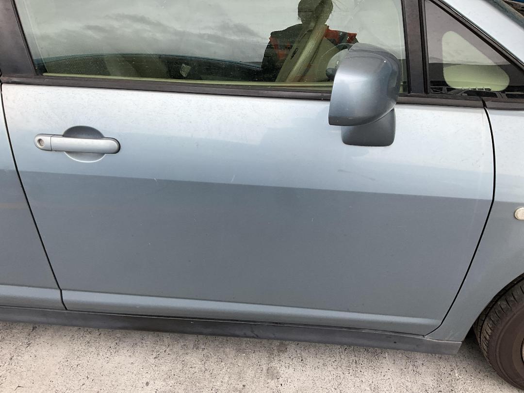 Photo '17' of Nissan Tiida