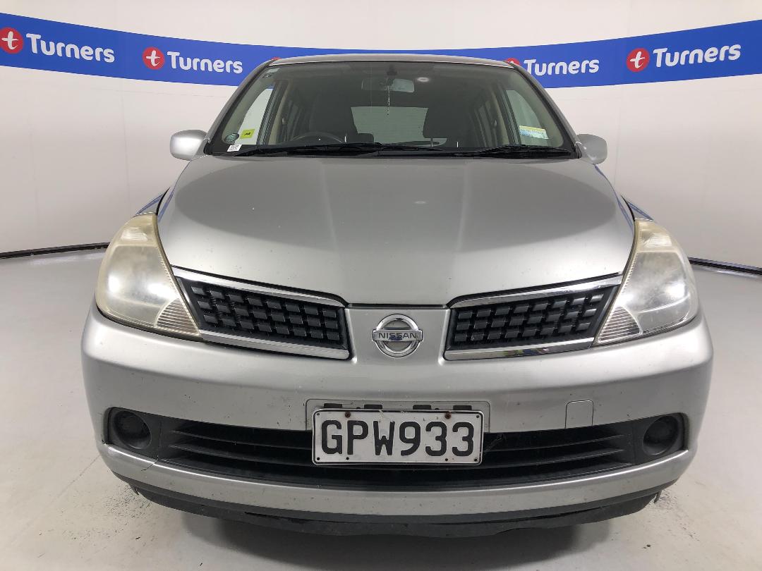 Photo '2' of Nissan Tiida