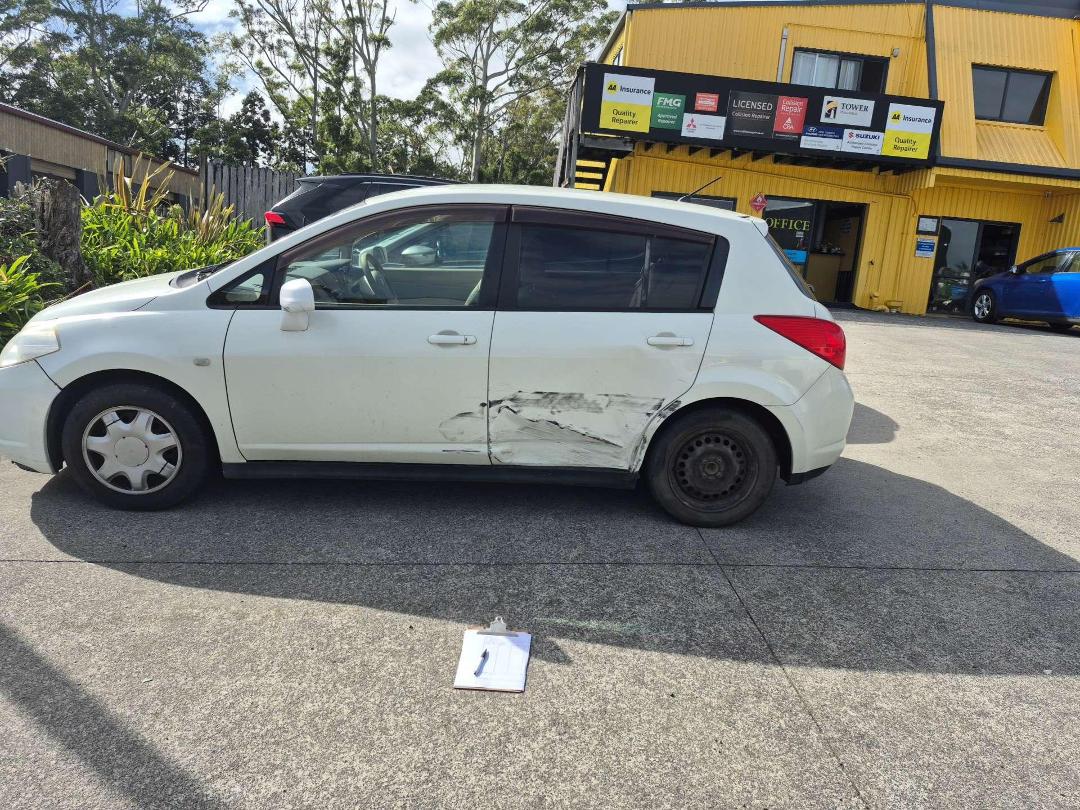 Photo '4' of Nissan Tiida Photo '4' of Nissan Tiida