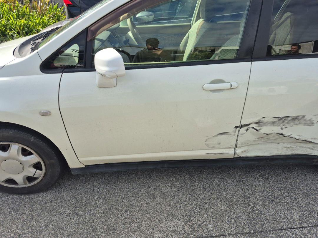 Photo '7' of Nissan Tiida Photo '7' of Nissan Tiida