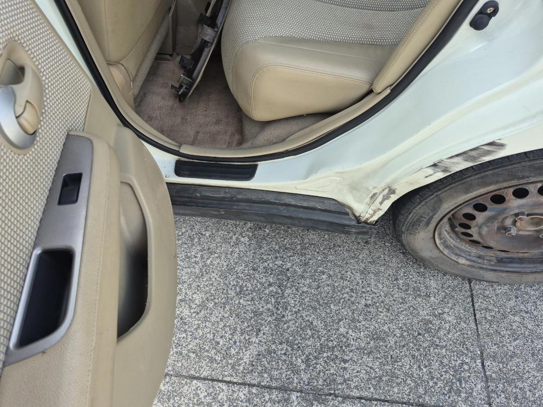 Photo '12' of Nissan Tiida Photo '12' of Nissan Tiida