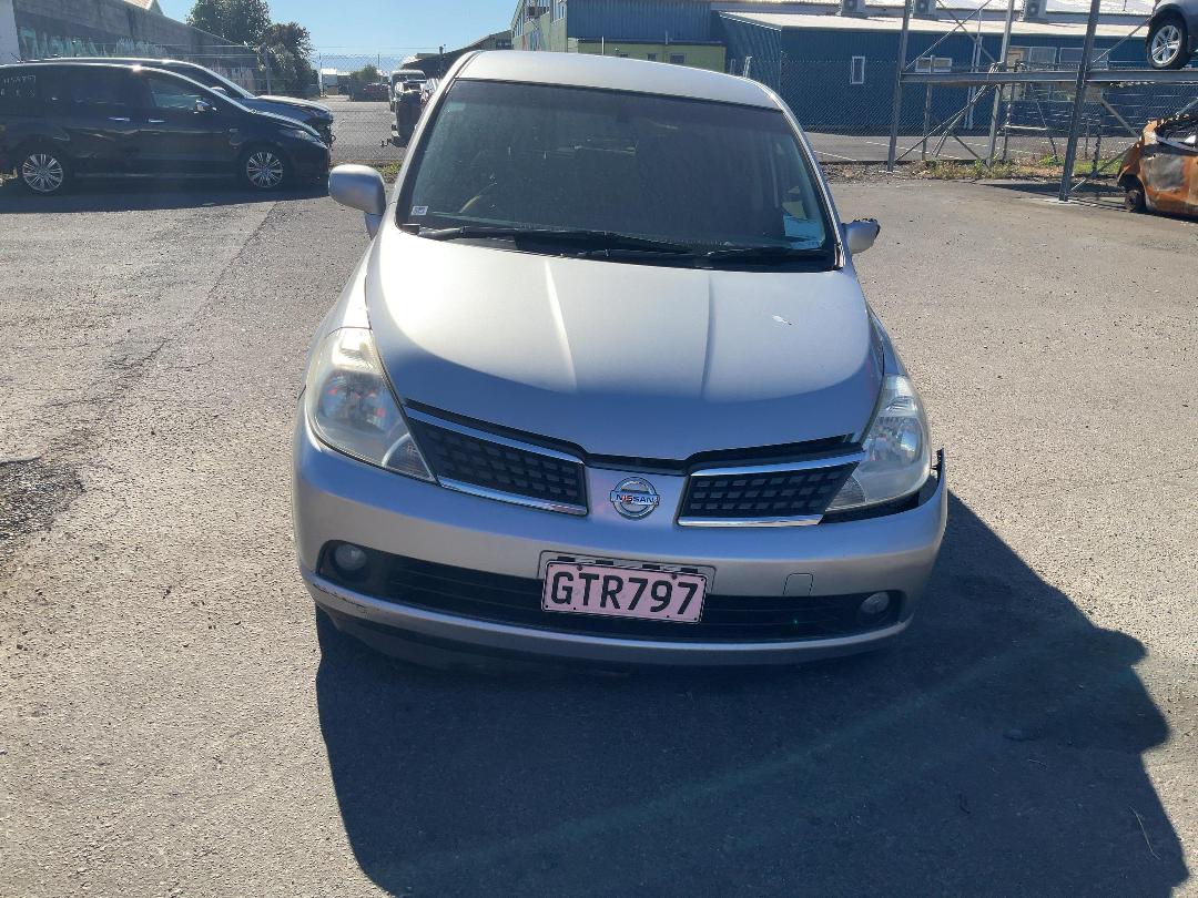 Photo '2' of Nissan Tiida