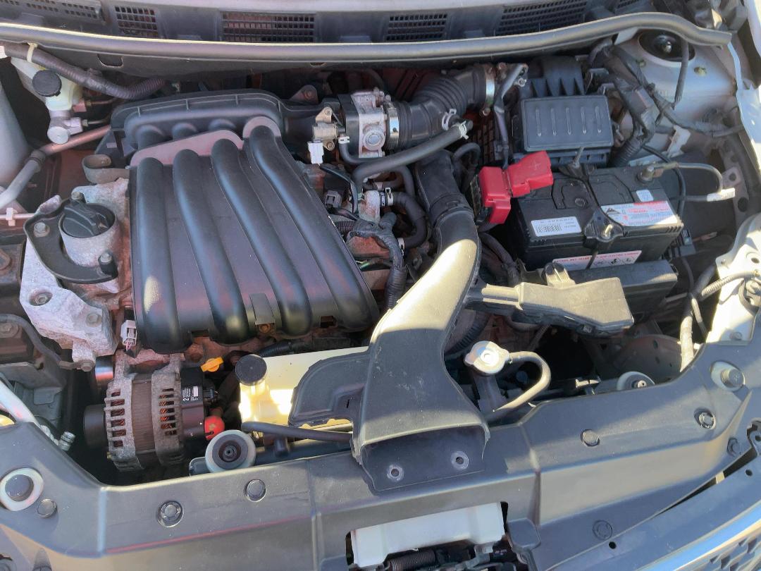 Photo '10' of Nissan Tiida