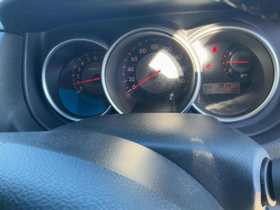 Photo '13' of Nissan Tiida