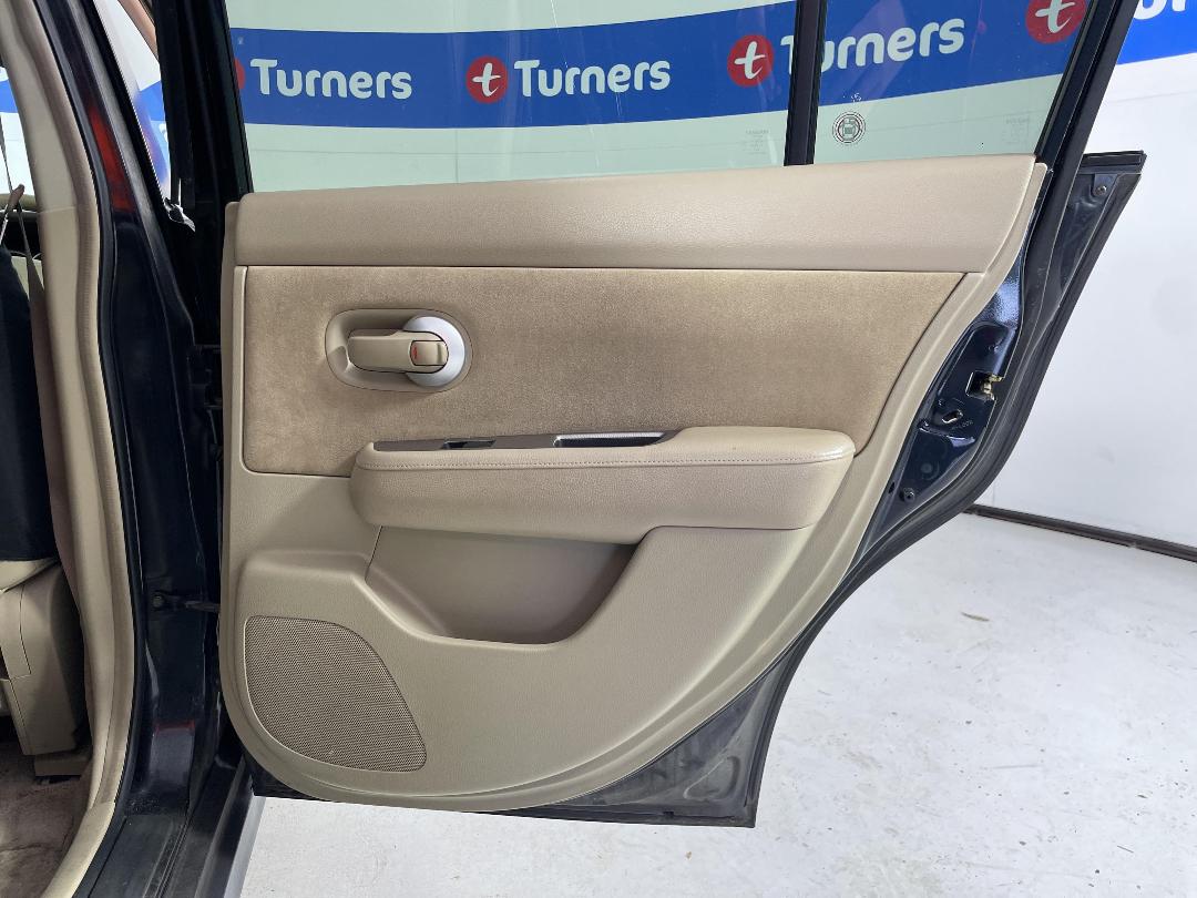 Photo '17' of Nissan Tiida 1500