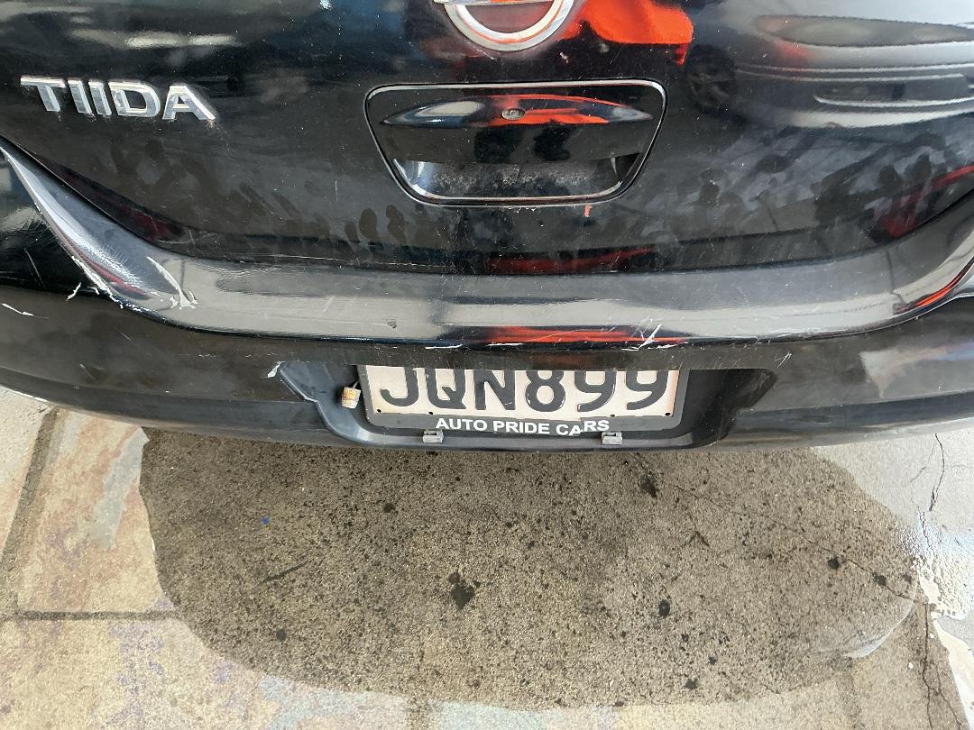 Photo '25' of Nissan Tiida