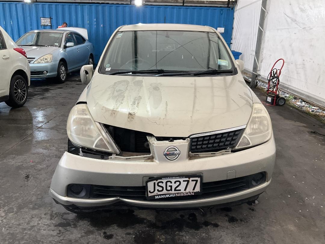 Photo '2' of Nissan Tiida
