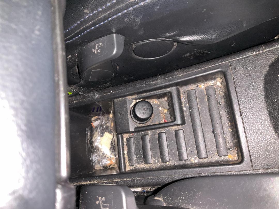 Photo '17' of Nissan Tiida