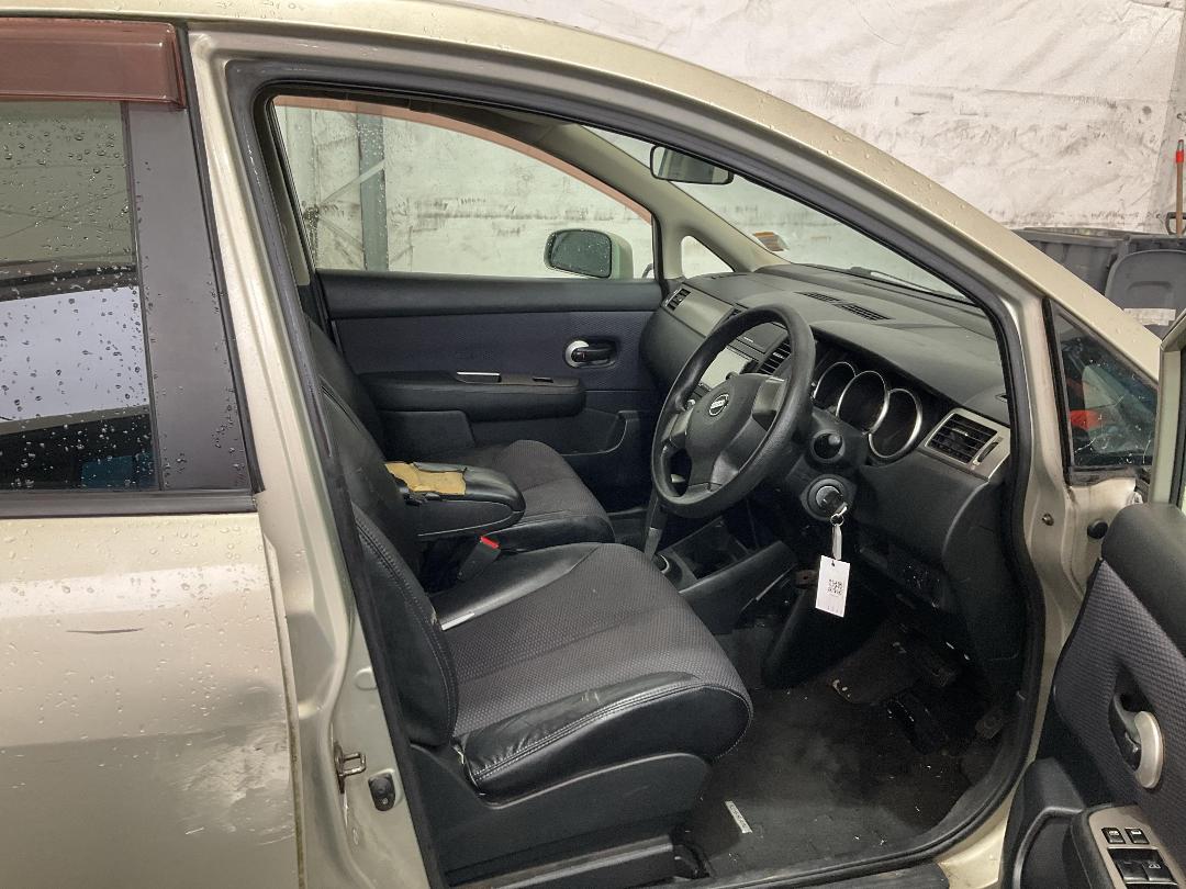 Photo '14' of Nissan Tiida