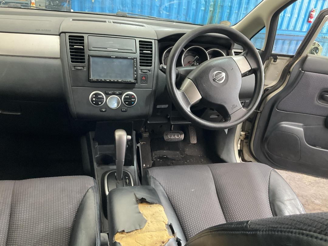 Photo '16' of Nissan Tiida