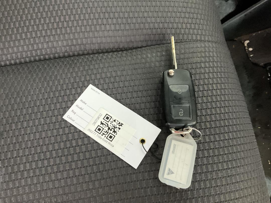 Photo '20' of Nissan Tiida