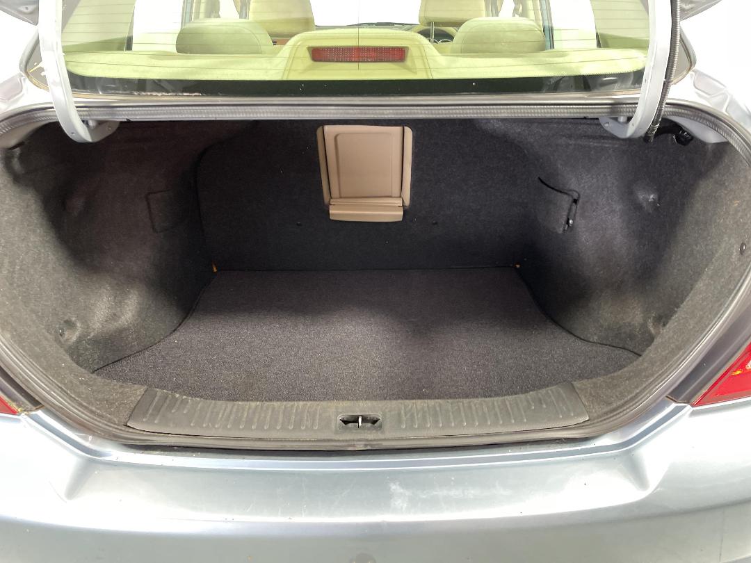 Photo '14' of Nissan Tiida