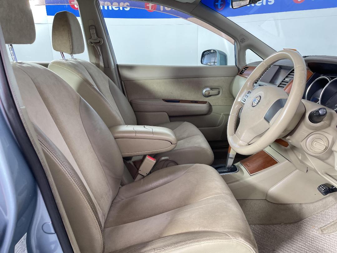 Photo '16' of Nissan Tiida