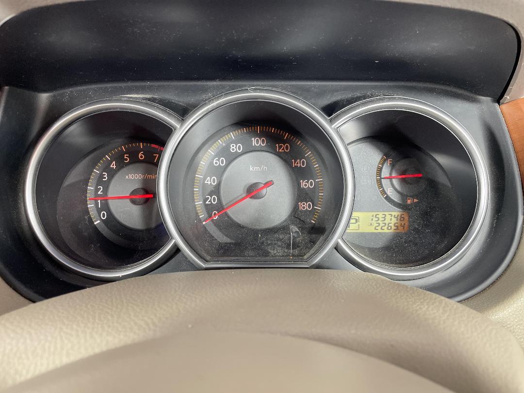 Photo '21' of Nissan Tiida