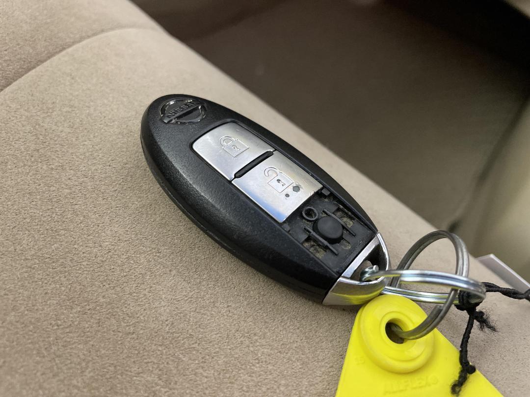 Photo '22' of Nissan Tiida