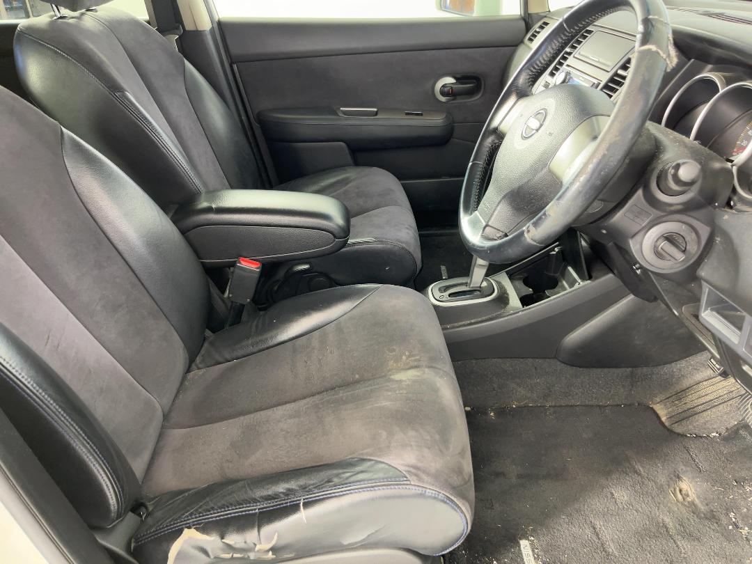 Photo '16' of Nissan Tiida Photo '16' of Nissan Tiida