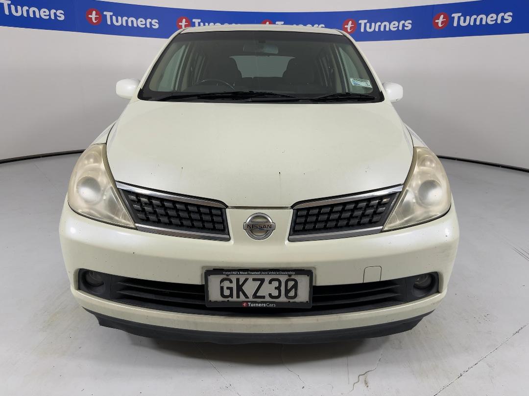 Photo '2' of Nissan Tiida Photo '2' of Nissan Tiida