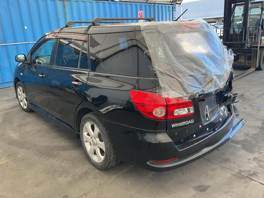 Photo '4' of Nissan Wingroad Photo '4' of Nissan Wingroad