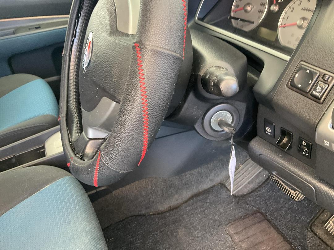 Photo '9' of Nissan Wingroad Photo '9' of Nissan Wingroad