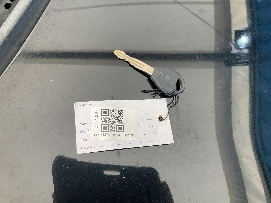 Photo '18' of Nissan Wingroad Photo '18' of Nissan Wingroad