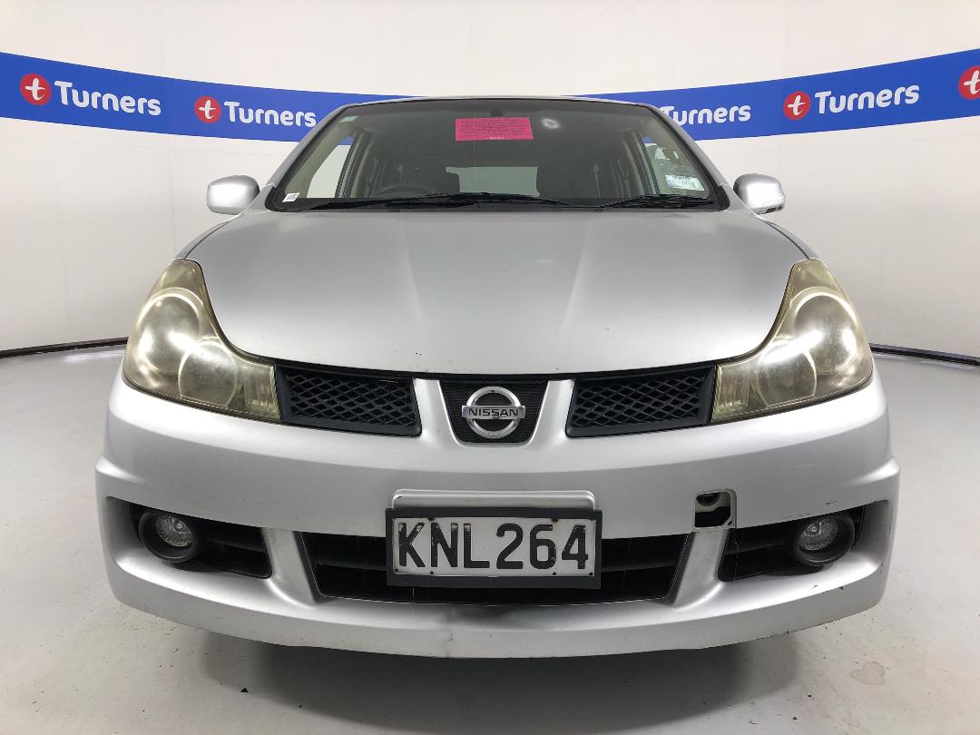 Photo '3' of Nissan Wingroad Photo '3' of Nissan Wingroad