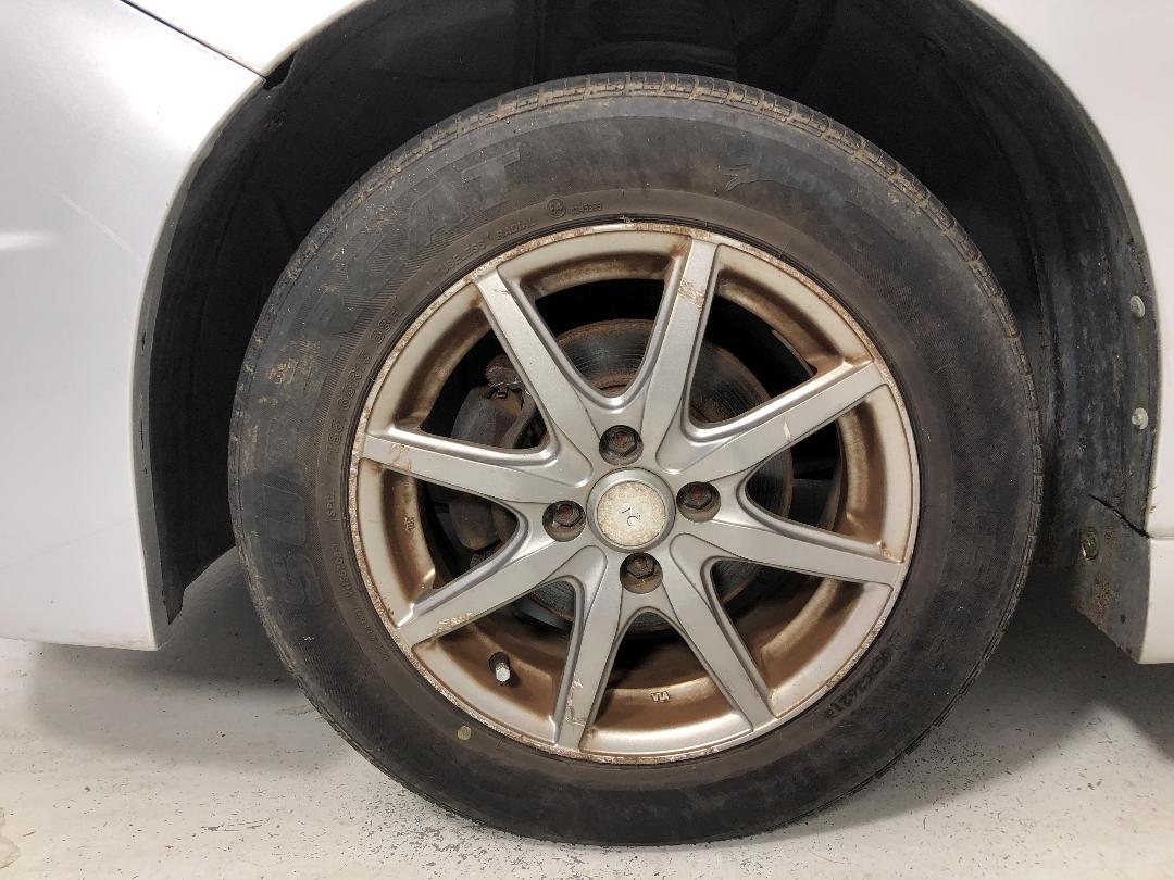 Photo '5' of Nissan Wingroad Photo '5' of Nissan Wingroad