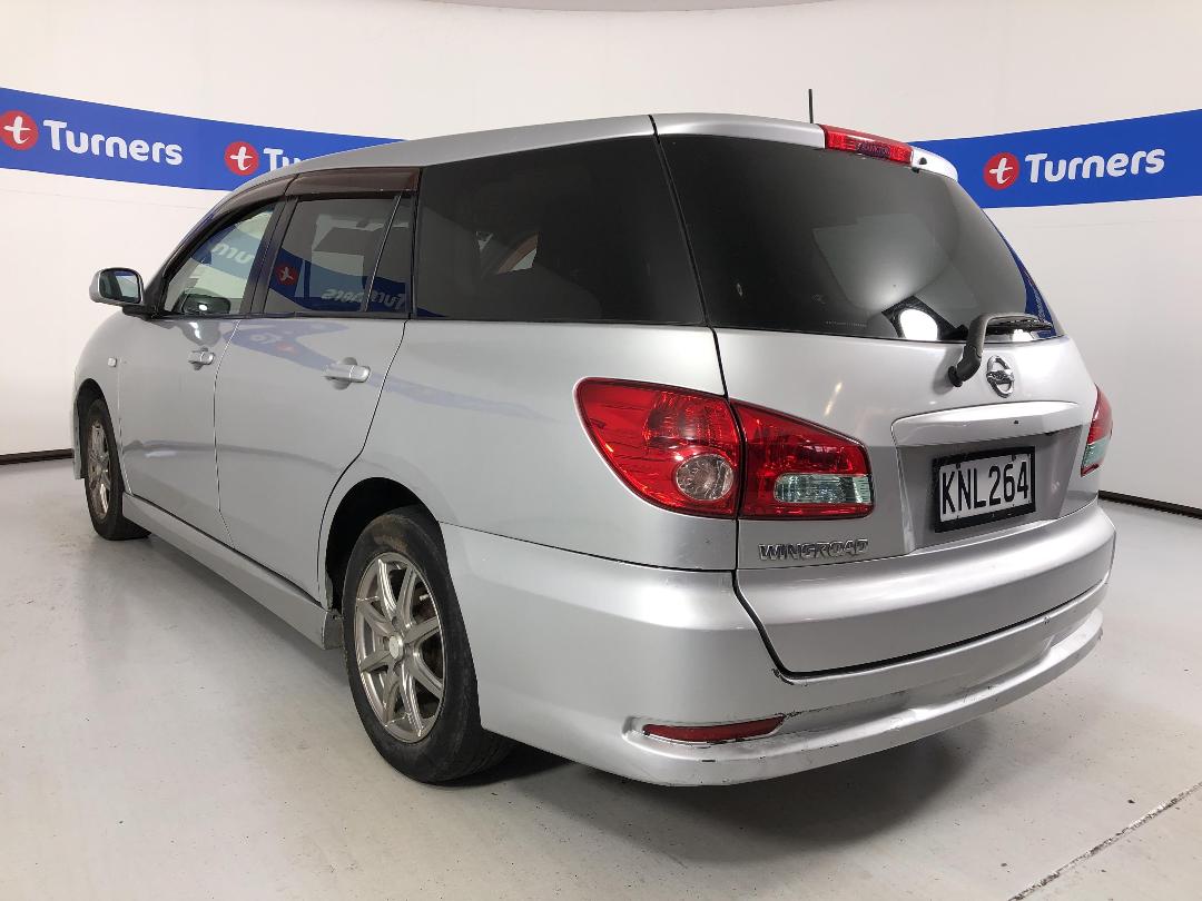 Photo '10' of Nissan Wingroad Photo '10' of Nissan Wingroad