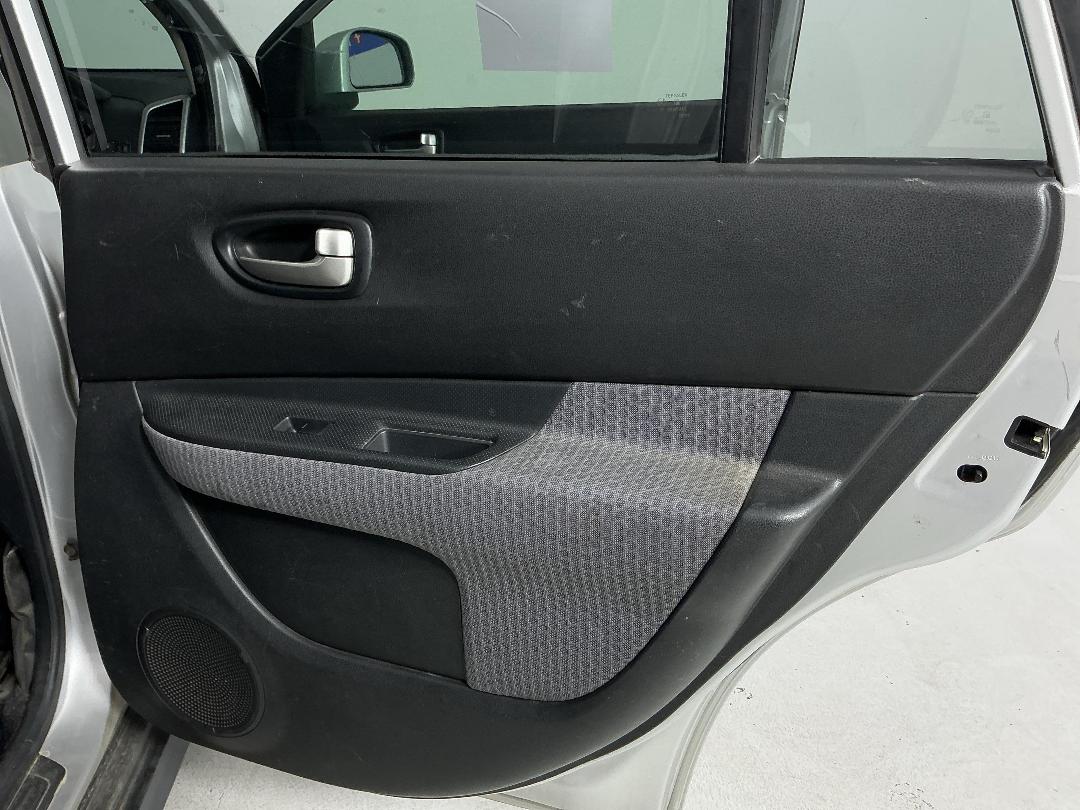 Photo '17' of Nissan Wingroad