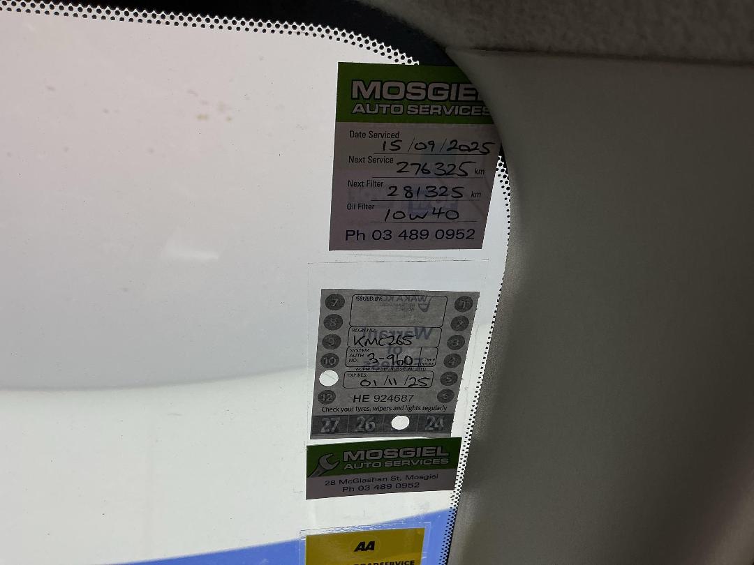 Photo '22' of Nissan Wingroad