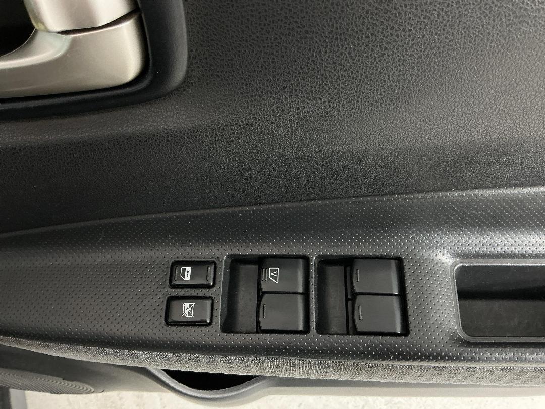 Photo '21' of Nissan Wingroad