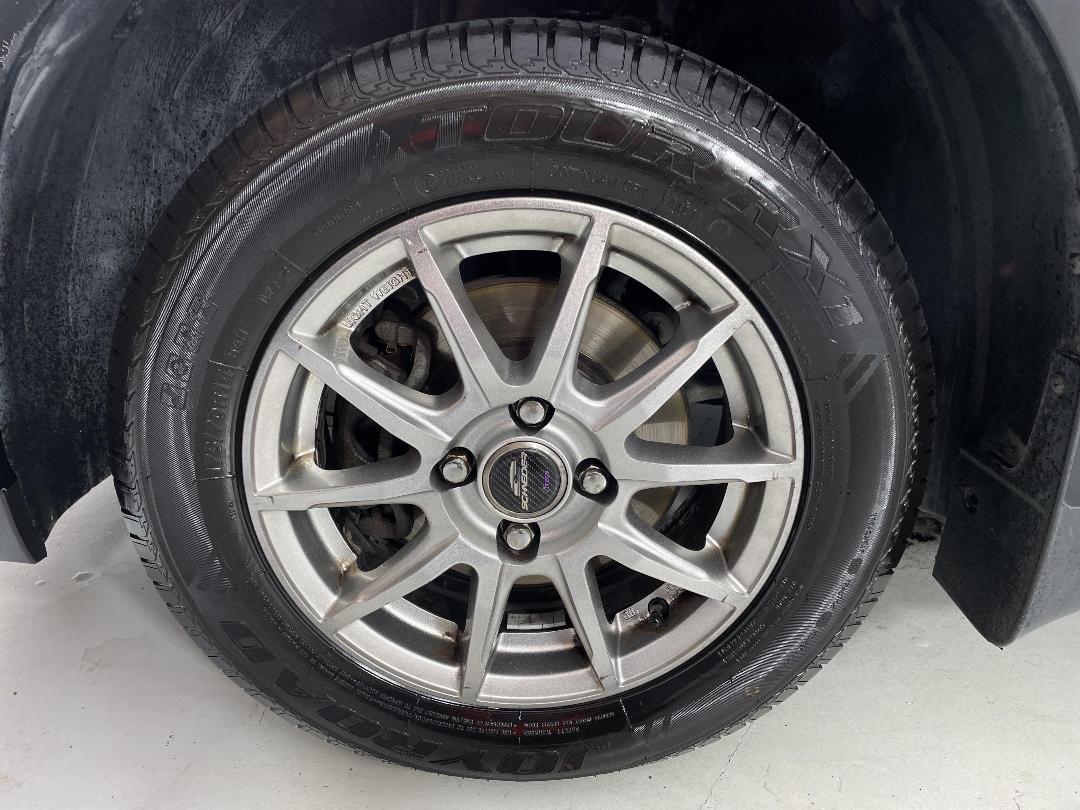 Photo '10' of Nissan Wingroad