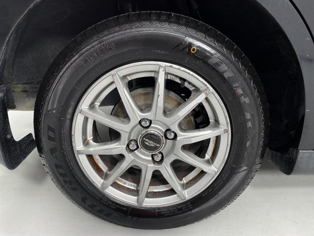 Photo '12' of Nissan Wingroad