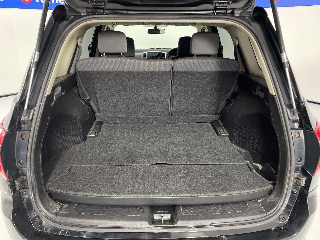 Photo '14' of Nissan Wingroad