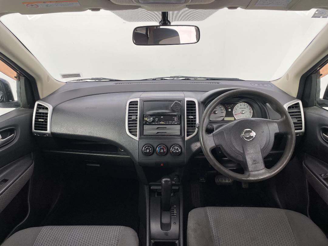 Photo '17' of Nissan Wingroad