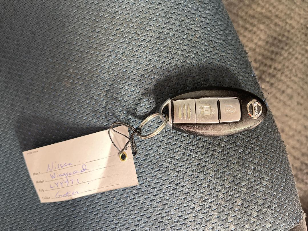 Photo '22' of Nissan Wingroad Photo '22' of Nissan Wingroad