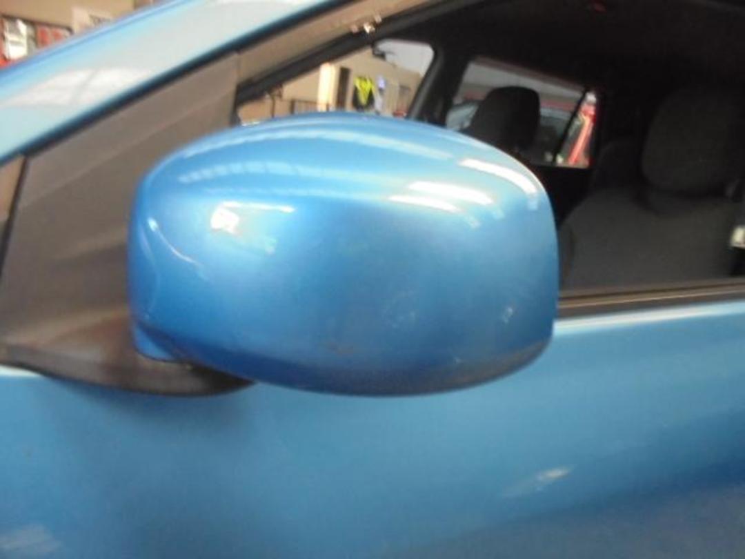 Photo '17' of Nissan Wingroad