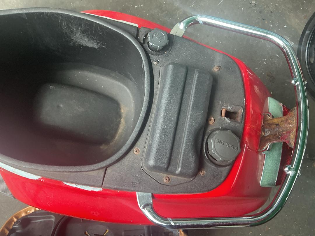 Photo '12' of PIAGGIO VESPA LX50