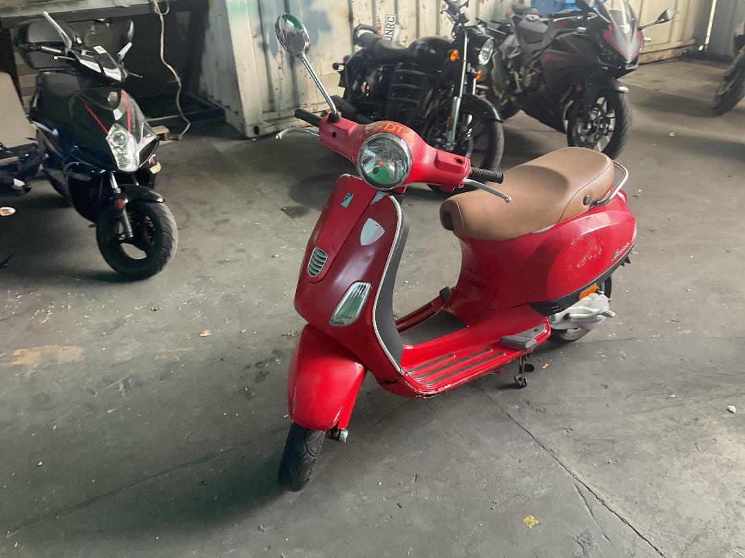 Photo '4' of Piaggio Vespa LX50