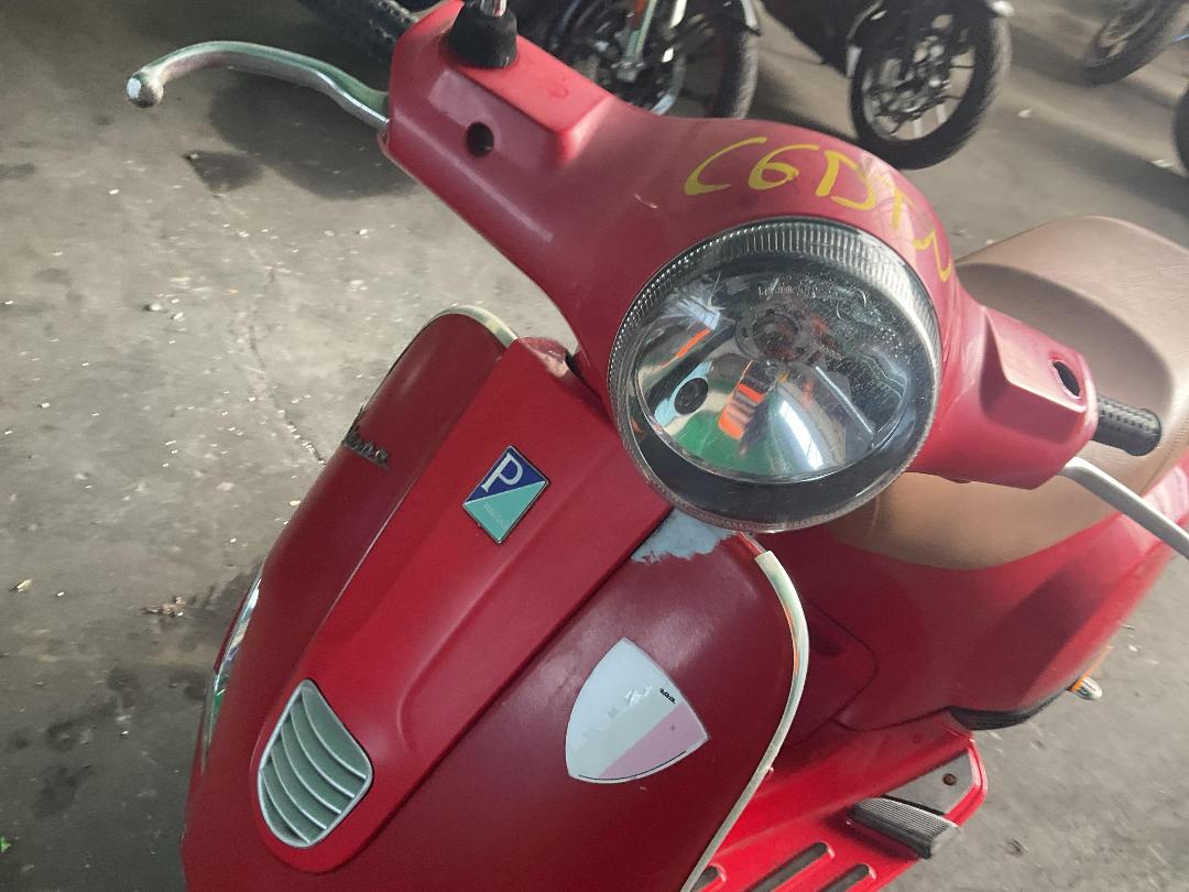 Photo '18' of Piaggio Vespa LX50