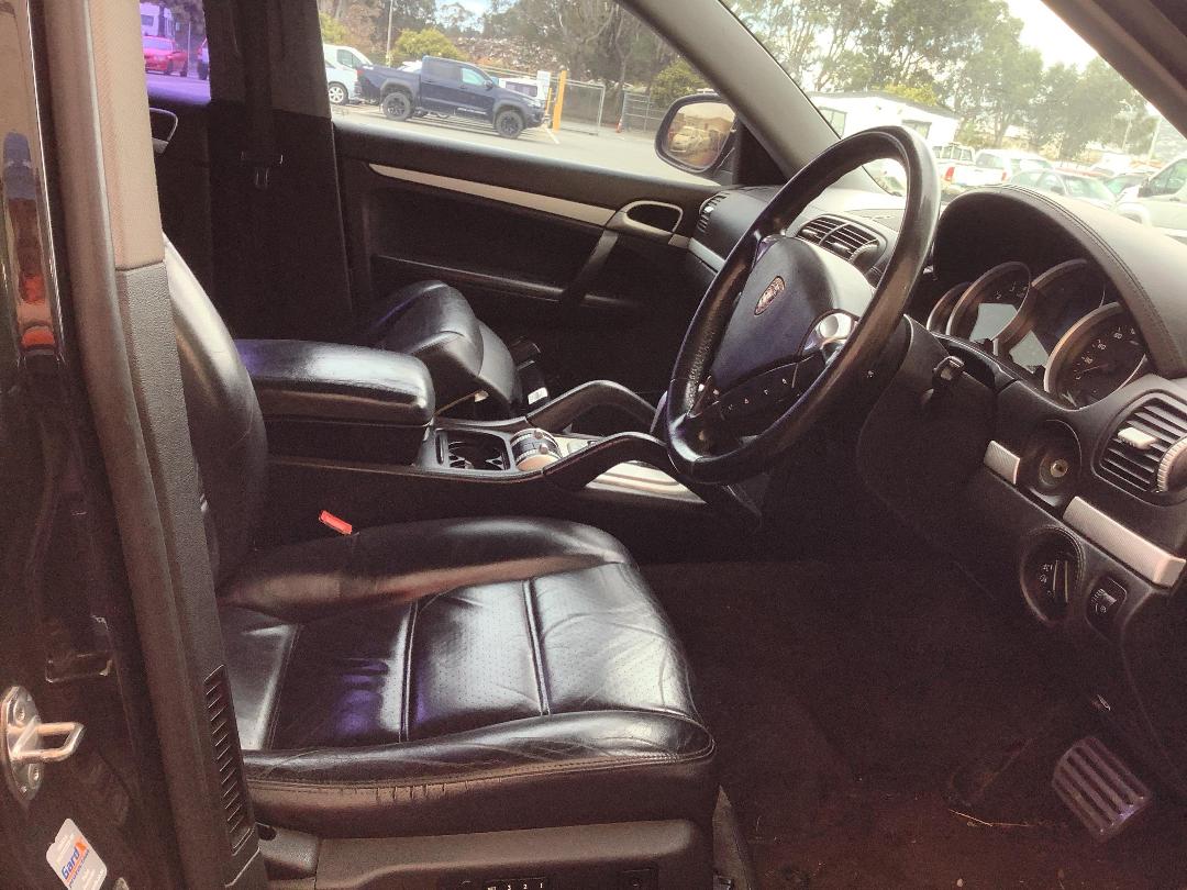 Photo '8' of Porsche Cayenne S TIP Photo '8' of Porsche Cayenne S TIP