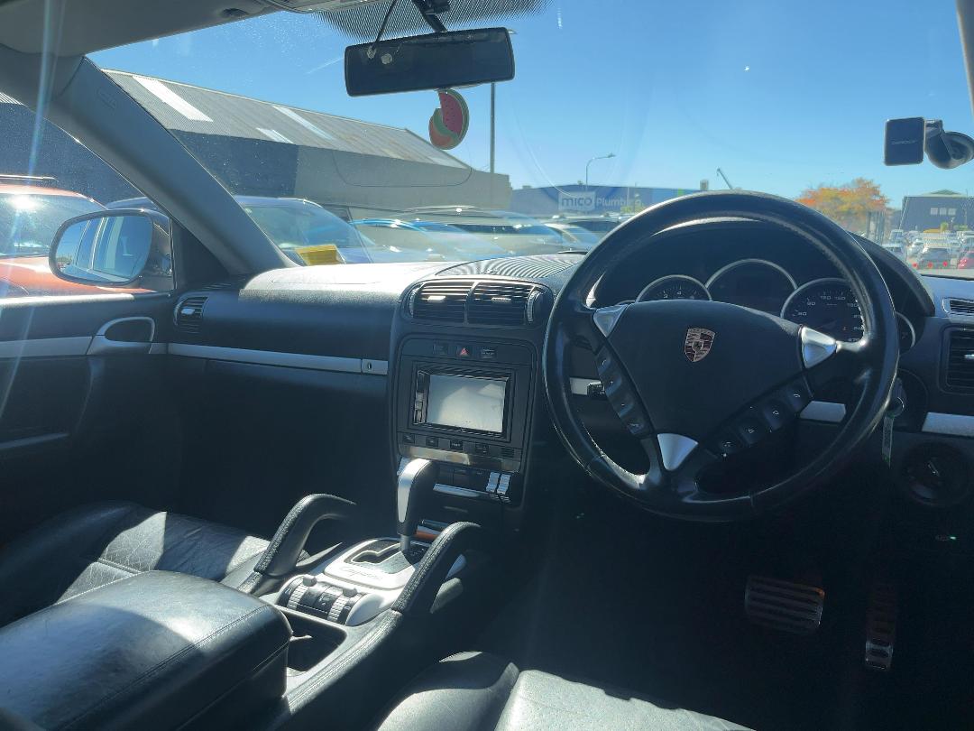 Photo '23' of Porsche Cayenne S TIP