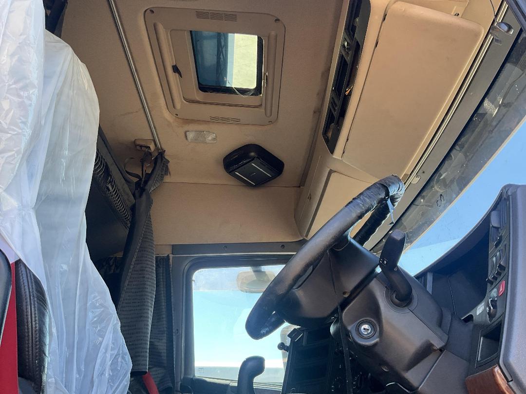 Photo '15' of Scania R580 LB8X4MHZ Livestock Photo '15' of Scania R580 LB8X4MHZ Livestock