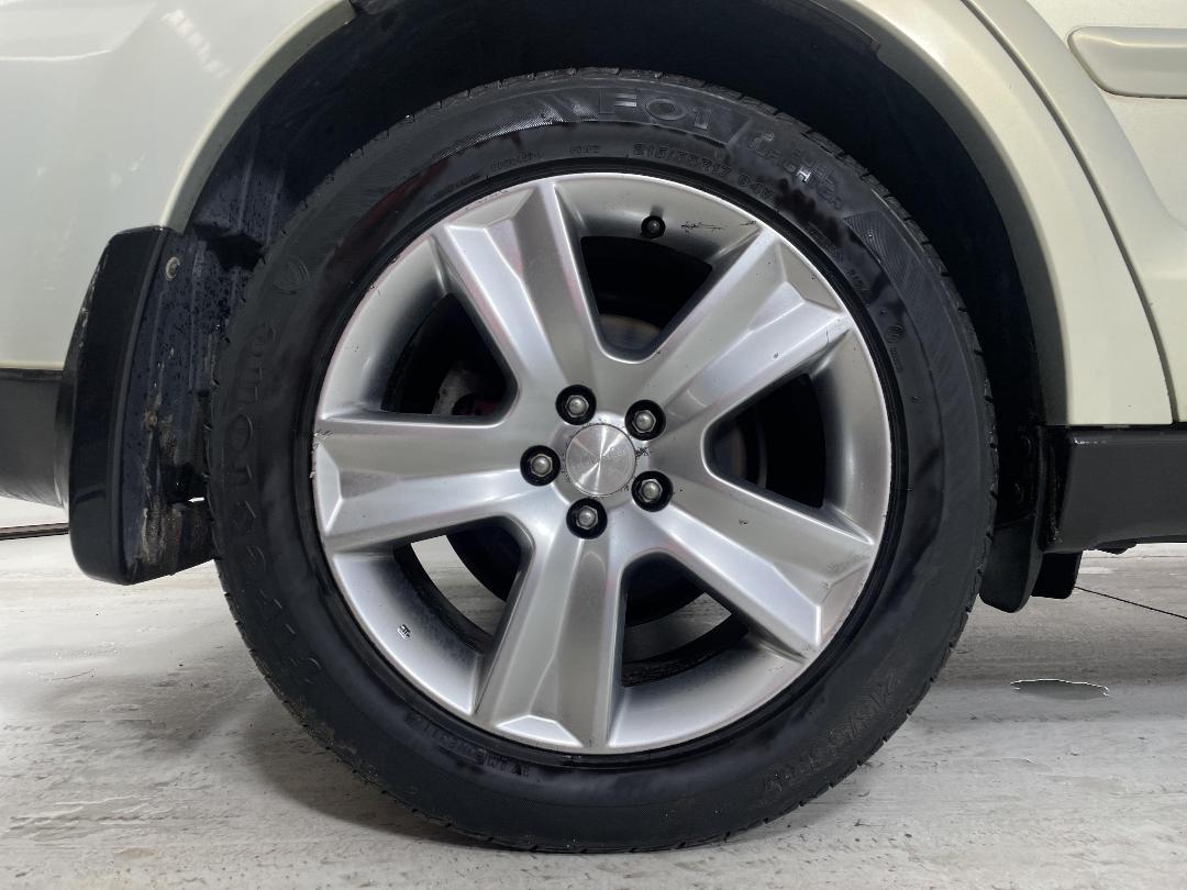 Photo '12' of Subaru Legacy Photo '12' of Subaru Legacy